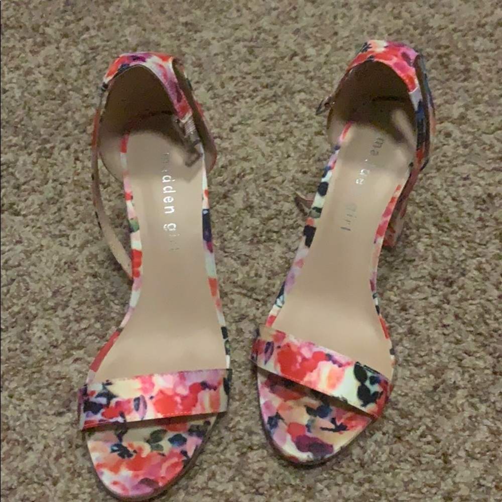 Madden girl HOT Heels, Floral